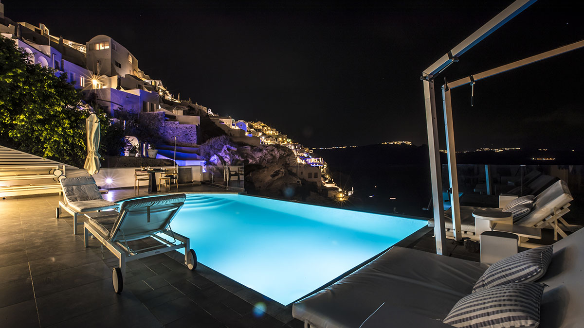 Santorini Secret Suites & Spa
